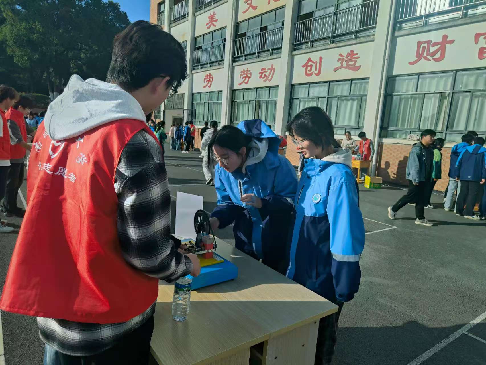 40be72e08497a12a20a2069d3a64a681